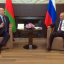 Лукашенко на коленях у Путина