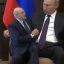 Лукашенко на коленях у Путина 0